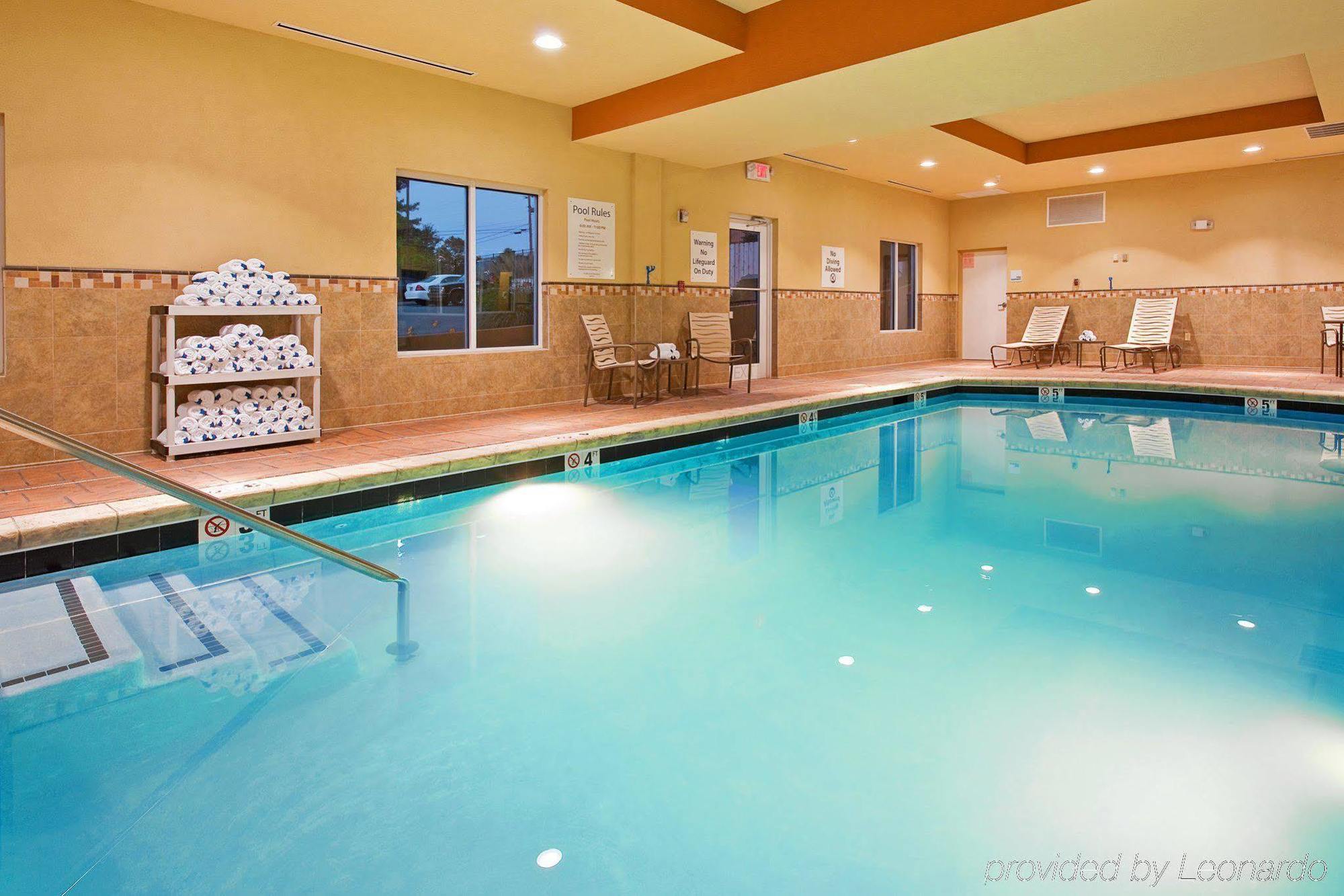 Holiday Inn Express Hotel & Suites Chattanooga Downtown By Ihg Ngoại thất bức ảnh