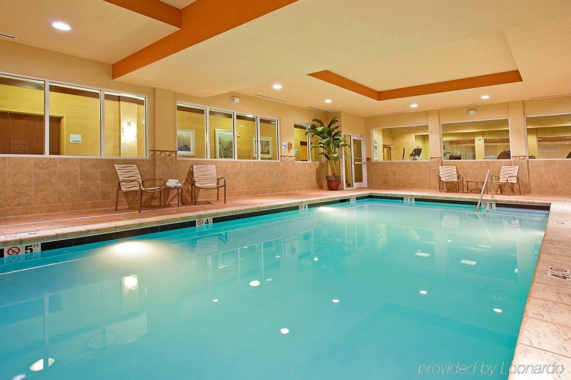 Holiday Inn Express Hotel & Suites Chattanooga Downtown By Ihg Ngoại thất bức ảnh