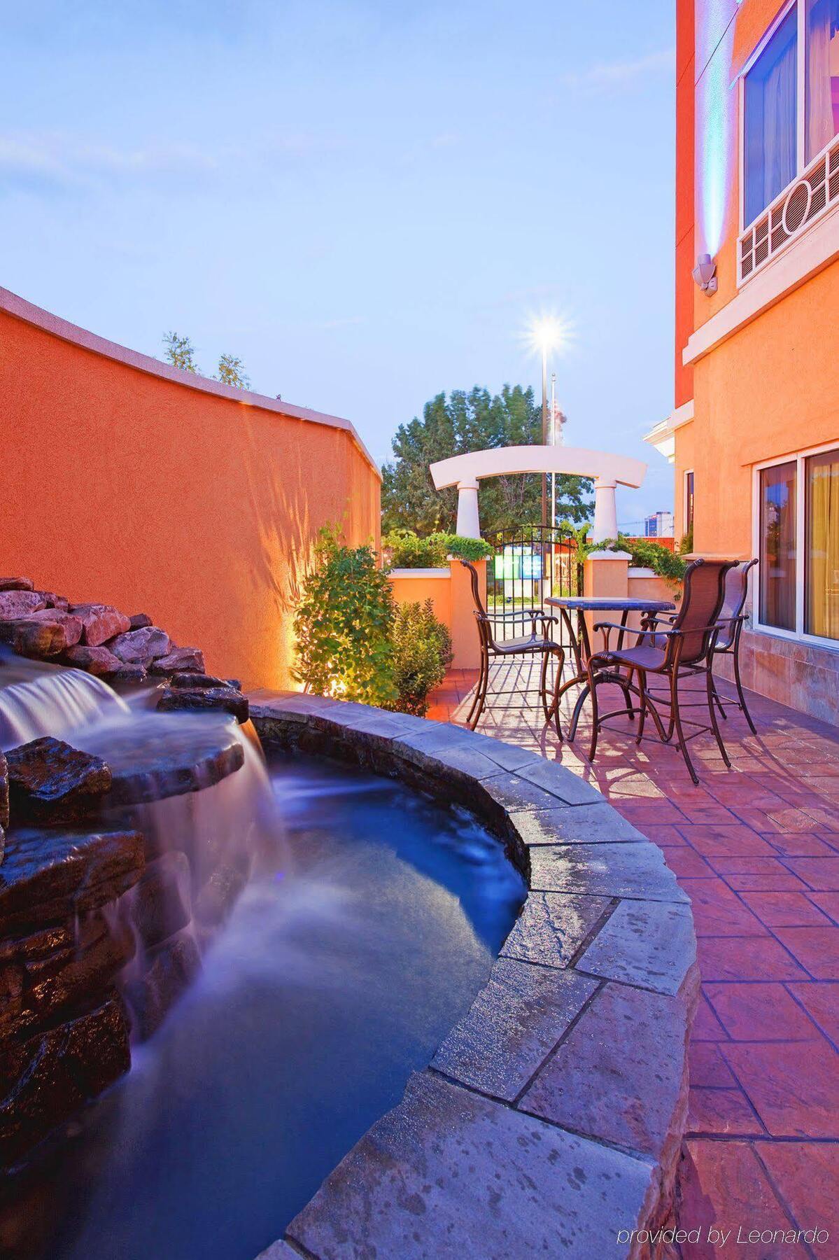 Holiday Inn Express Hotel & Suites Chattanooga Downtown By Ihg Ngoại thất bức ảnh